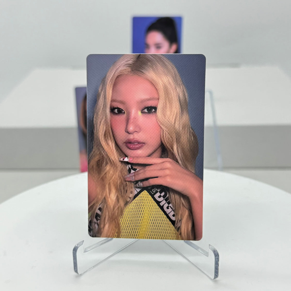 KATSEYE - WILD - WEVERSE STUDIO CHOOM POB PHOTOCARD