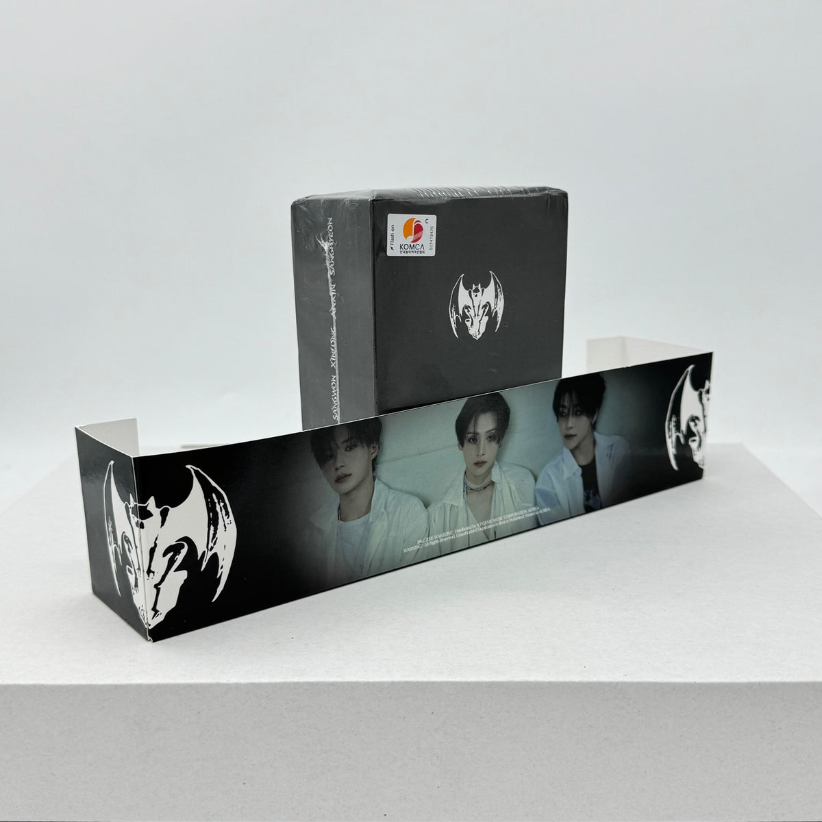 ALPHA DRIVE ONE - UNBREAKABLE : 少年BEAST (HISSING VER.) - POB SET BUNDLE BOX