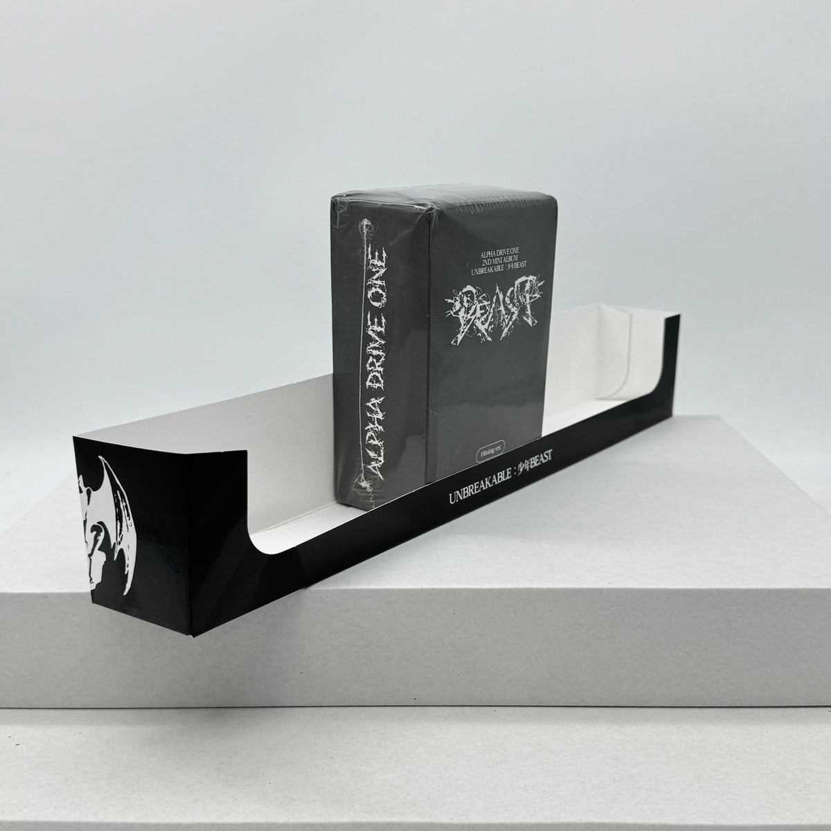 ALPHA DRIVE ONE - UNBREAKABLE : 少年BEAST (HISSING VER.) - POB SET BUNDLE BOX
