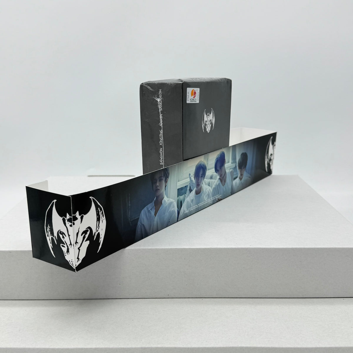 ALPHA DRIVE ONE - UNBREAKABLE : 少年BEAST (HISSING VER.) - POB SET BUNDLE BOX