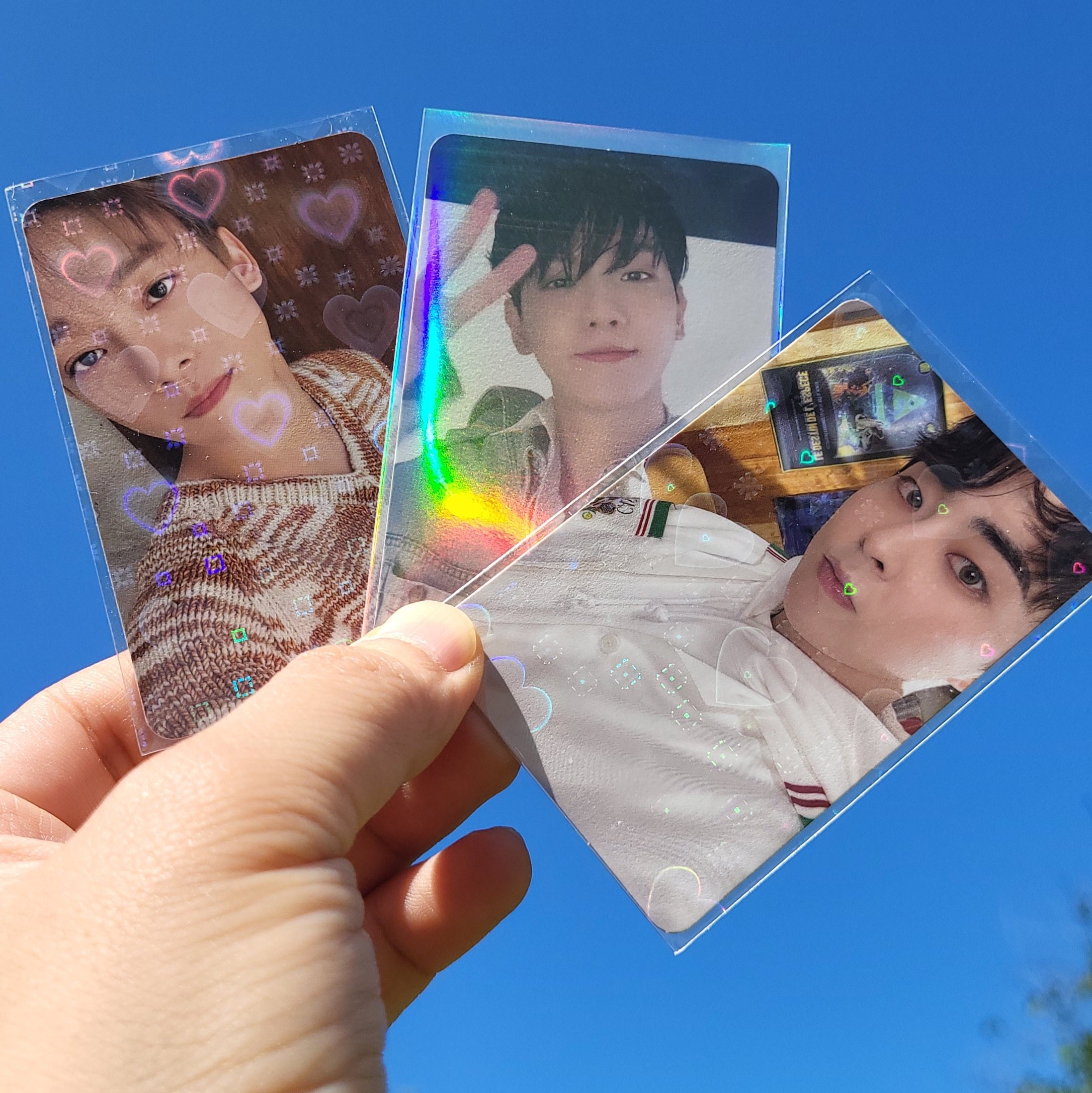 HOLOGRAPHIC K-POP PHOTOCARD SLEEVES