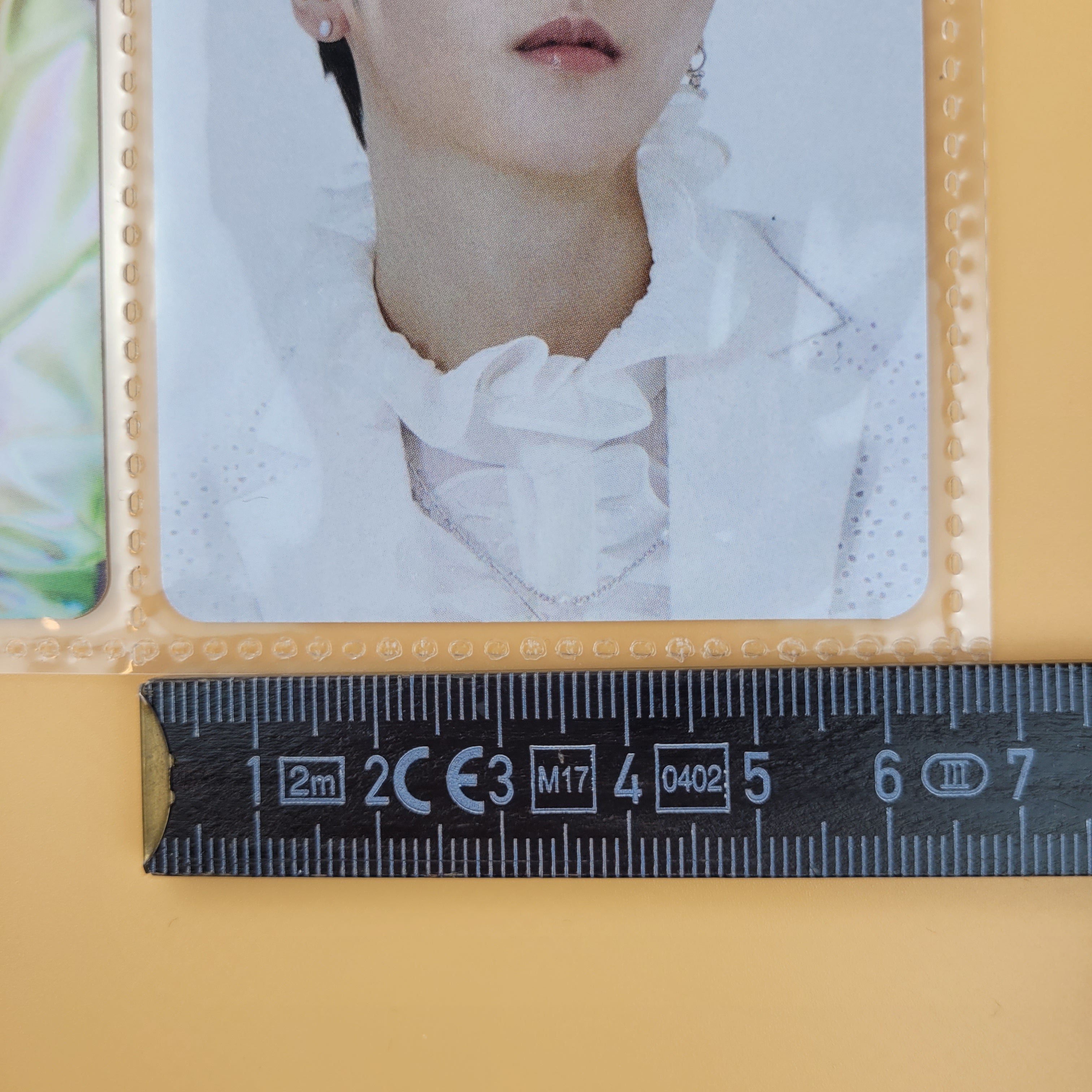 Transparent collection folder for K-Pop photocards