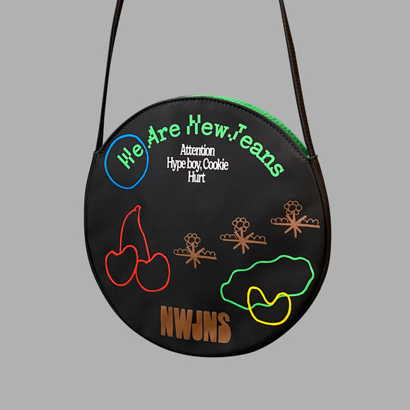 NewJeans - 1st EP 'New Jeans' (Bag Ver.) [LIMITED EDITION]